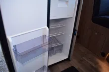 Fahrzeugbild Carado CV 640 Längsbetten, Markise, Alu #9