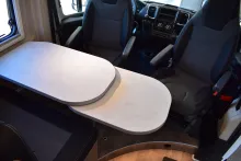 Fahrzeugbild Carado CV 640 Längsbetten, Markise, Alu #13