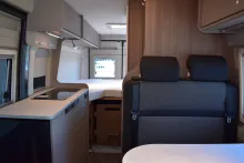 Fahrzeugbild Carado CV 640 Längsbetten, Markise, Alu #14