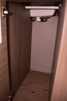 Fahrzeugbild Carado CV 640 Längsbetten, Markise, Alu #31