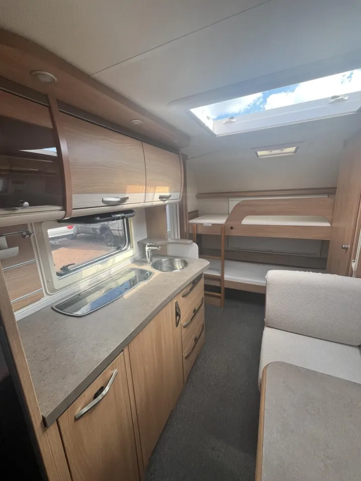 Fahrzeugbild Knaus Südwind 580 FSK #8
