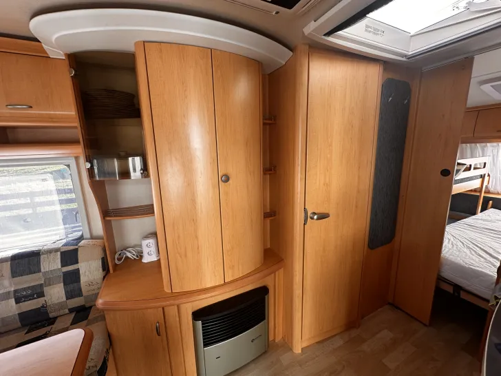 Fahrzeugbild Hobby De Luxe 540 #6