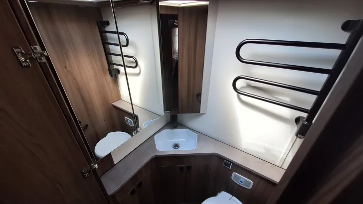 Fahrzeugbild Kabe Imperial i860 LGB sofort verfügbar #7