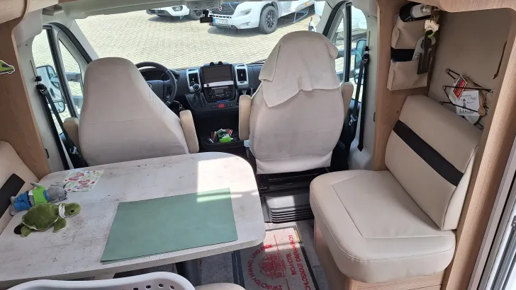Fahrzeugbild LMC Cruiser T 732 G SAT TV SOLAR HUBSTÜTZEN #13