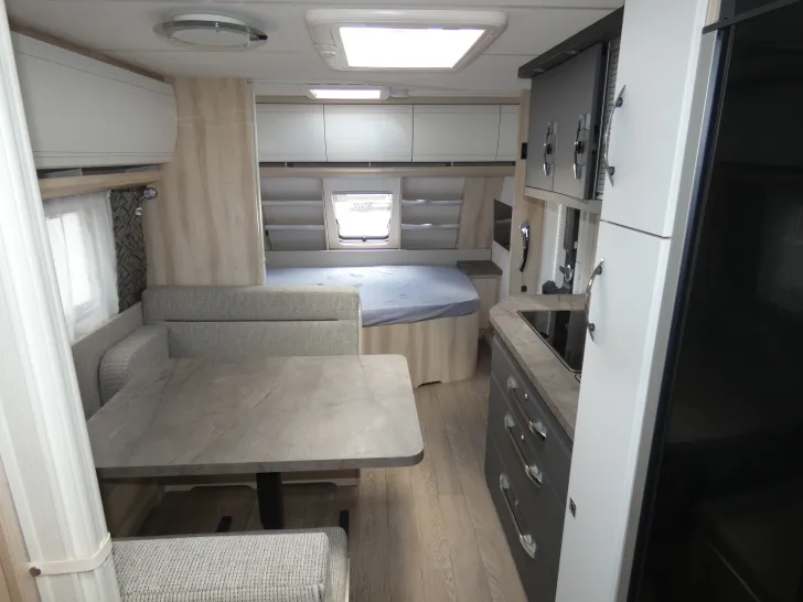 Fahrzeugbild Hobby De Luxe 545 KMF #8