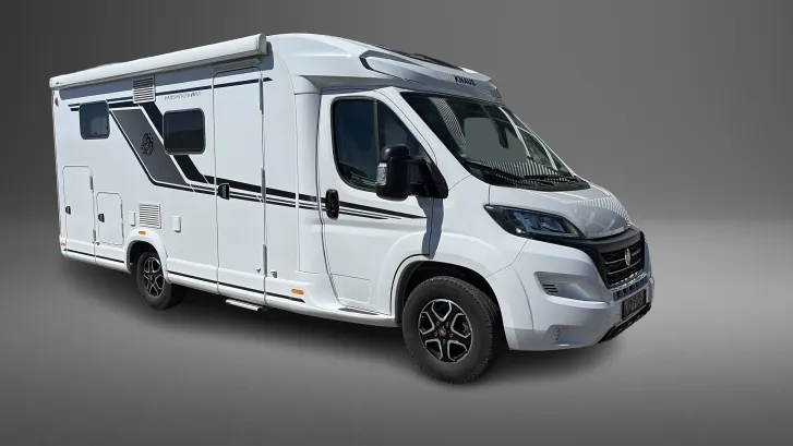 Schräg Vorne Knaus Van TI 650 MEG VANSATION sehr gepflegt