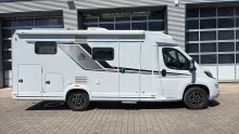 Seitlich Knaus Van TI 650 MEG VANSATION sehr gepflegt