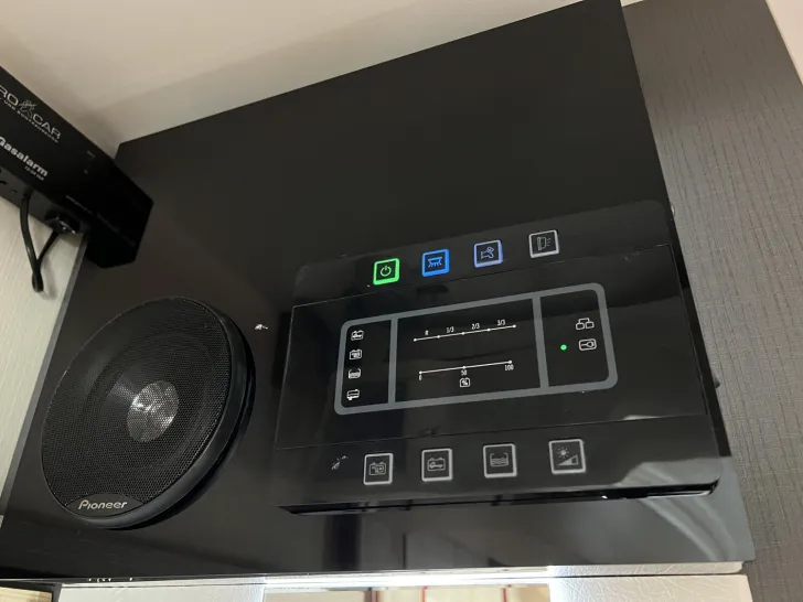Fahrzeugbild Challenger Teilintegriert Graphite Edition 290 (538) #15