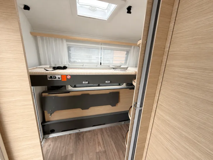 Fahrzeugbild Fendt Apero 495 SKM 2.000 kg Truma-Klimaanlage #20
