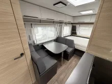 Fahrzeugbild Fendt Apero 495 SKM 2.000 kg Truma-Klimaanlage #15