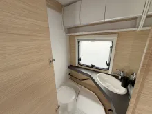 Fahrzeugbild Fendt Apero 495 SKM 2.000 kg Truma-Klimaanlage #27