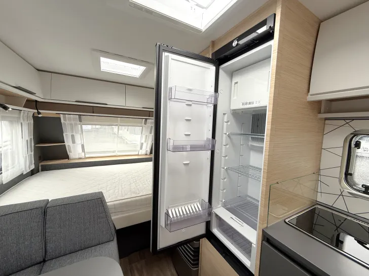 Fahrzeugbild Fendt Apero 495 SKM 2.000 kg Truma-Klimaanlage #24