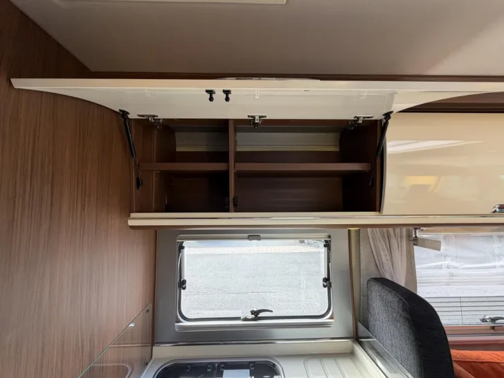 Fahrzeugbild Niesmann + Bischoff Arto 72 L #21