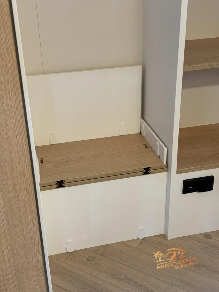 Fahrzeugbild LMC e:dero 470 K #18