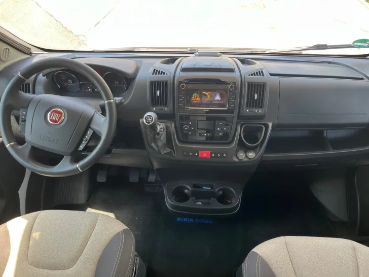 Fahrzeugbild Eura Mobil Activa One 550 MS Autark, Winterfest, wenig km #11