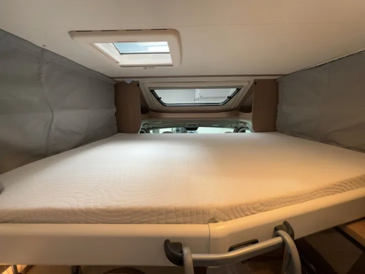 Fahrzeugbild Carado T 338 Clever+Edition/Einzelbetten+Hubbett/Garage #13