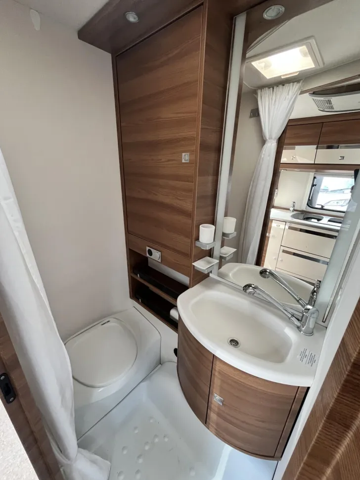 Fahrzeugbild Dethleffs Nomad 530 DR #10