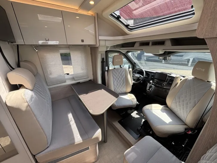 Fahrzeugbild Bürstner Lineo T 690 G #6