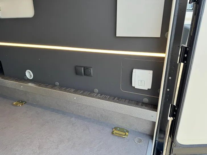 Fahrzeugbild Mobilvetta Kea Kompakt P 64 - SAT, TV, SOLAR, LITHIUM,... #14