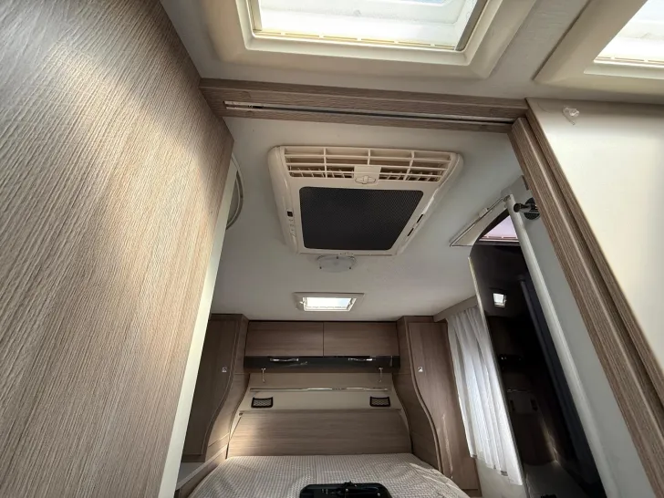 Fahrzeugbild Challenger Genesis 288 EB Special Edition #12