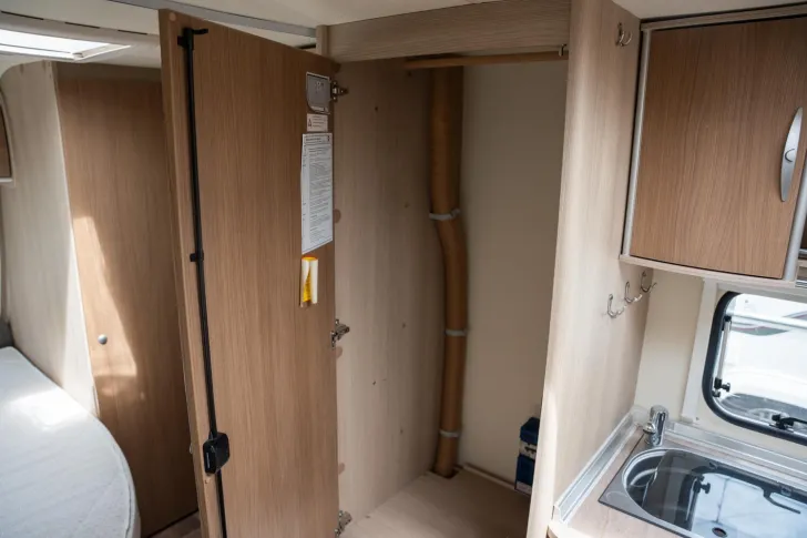 Fahrzeugbild Bürstner Averso 495 TK MoverTrumaXT+Fliegentüre+1500Kg #21