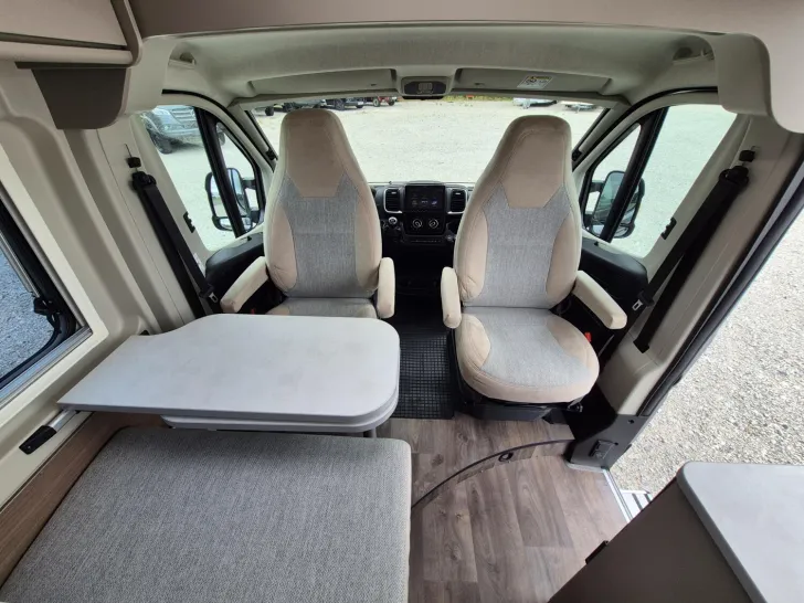 Fahrzeugbild Carado pro CV 540 Combi 4,Radio-Rückfahrkamera,AHK #21