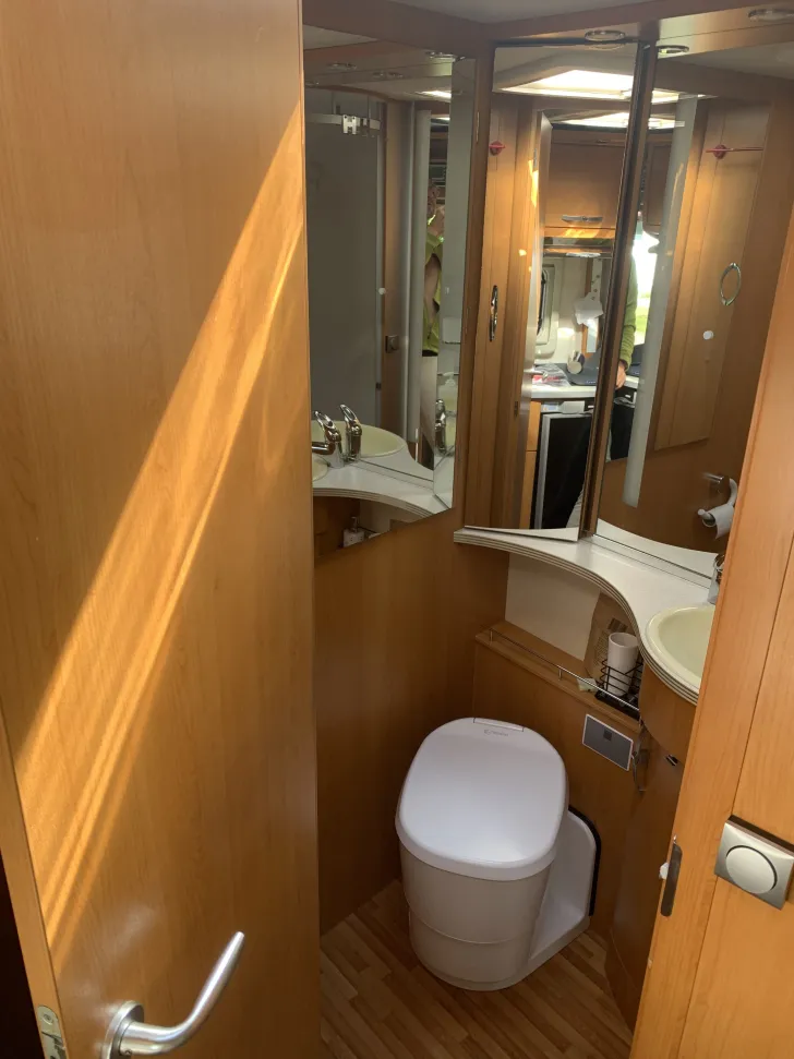 Fahrzeugbild Frankia Compact Class I 640 SG Top ausgestattet und gepflegt #5