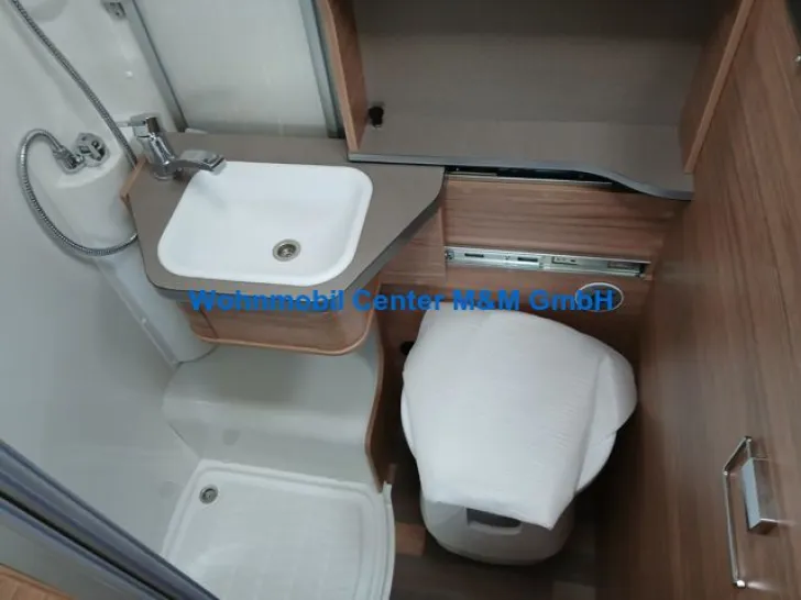 Fahrzeugbild Weinsberg CaraCompact 600 MEG Edition Pepper MJ27 #10