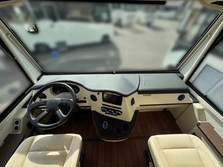 Fahrzeugbild Concorde Charisma 900 M Gastank*4-Kanal-Federung #8