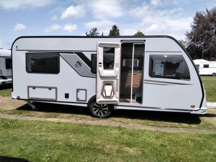 Fahrzeugbild Knaus Südwind 540 UE Black Selection Modell 2026 #13