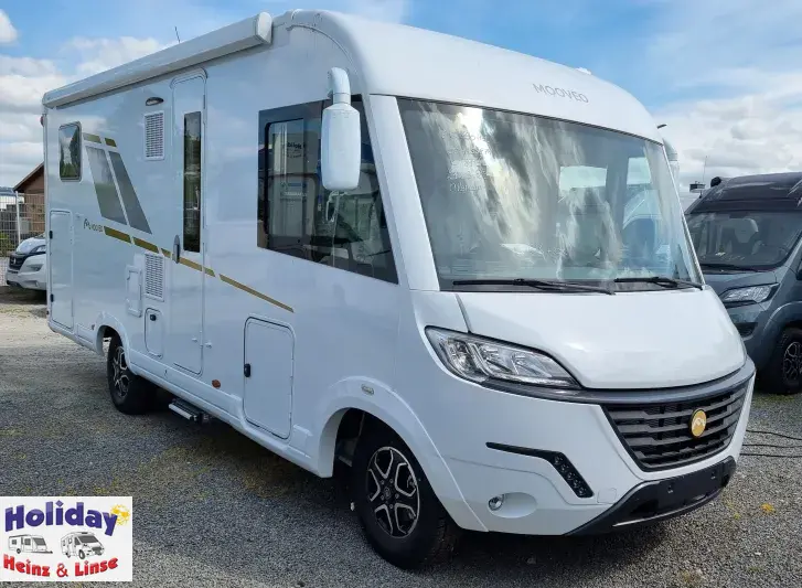 Fahrzeugbild Mooveo INT 69EB 180 PS Automatik #1