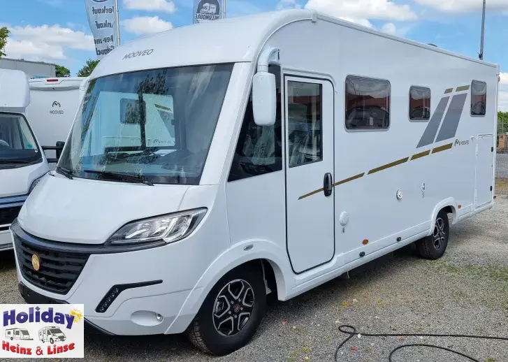 Fahrzeugbild Mooveo INT 69EB 180 PS Automatik #3