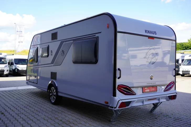Fahrzeugbild Knaus Südwind 540 UE Black Selection | Markise #4