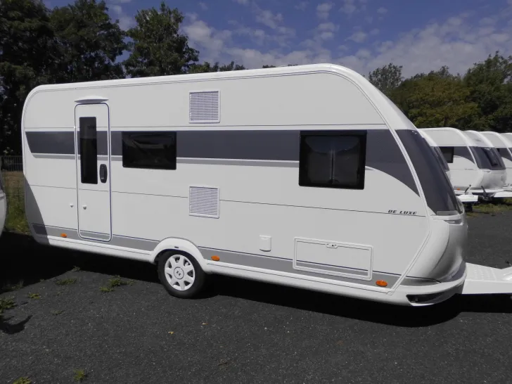 Fahrzeugbild Hobby De Luxe 490 KMF #1