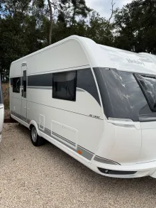 Fahrzeugbild Hobby De Luxe 540 UL/Ambiente/1.800 kg/Bettverbreiter #1