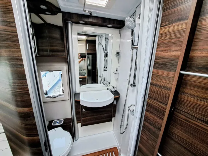 Fahrzeugbild Laika Ecovip H 3119 *Automatik*180PS*Markise* #10
