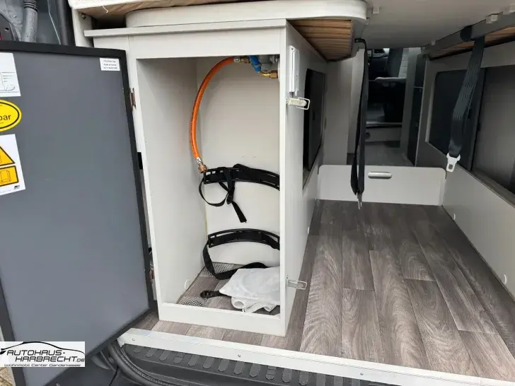 Fahrzeugbild Ahorn Camp VAN 620-Längsbetten-Dieselhzg-Luftfahrw.-Dynav. #17