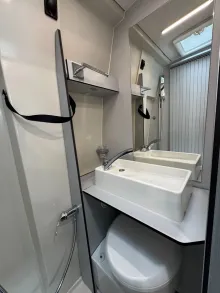 Fahrzeugbild Ahorn Camp VAN 620-Längsbetten-Dieselhzg-Luftfahrw.-Dynav. #31