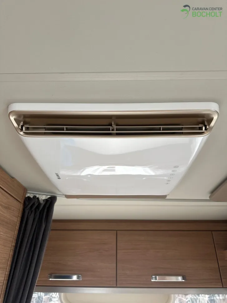 Fahrzeugbild Weinsberg CaraOne 390 QD 1350 kg / Dachklima / Dusche #11