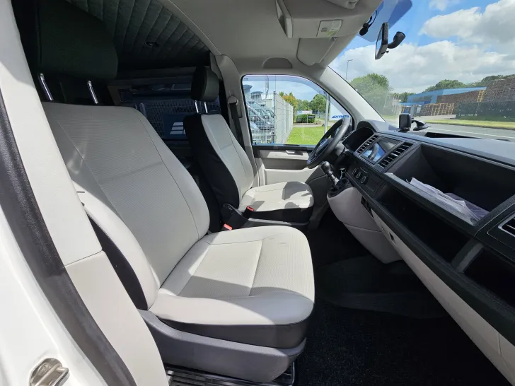 Fahrzeugbild VW Multivan T6 Profi Ausbau Campervan #5