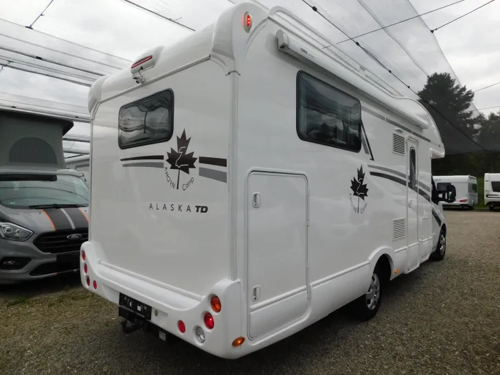 Fahrzeugbild Ahorn Camp Alaska TD Automatik, Hubbett, Luftfeder, TV+SAT #4