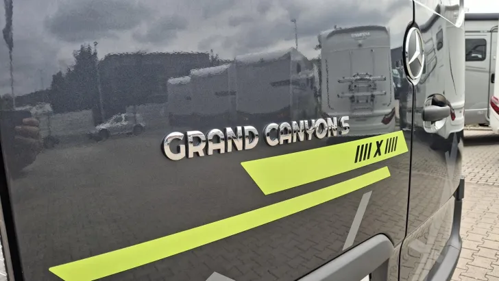 Fahrzeugbild Hymer Grand Canyon S CrossOver 600 TOP PREIS! TOP AUTARK! #8