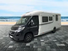 Fahrzeugbild LMC Cruiser T 722 Blackline/1.Hand/Queensbett/Klima #2