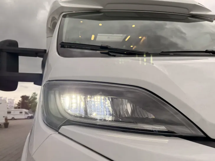 Fahrzeugbild Knaus Sky TI 700 MEG 180 PS, Voll-LED, 90-L. Diesel #24
