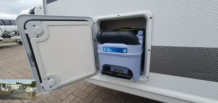 Fahrzeugbild Dethleffs c' go 475 FR Nr. 10 - franz. Bett, RSG #29
