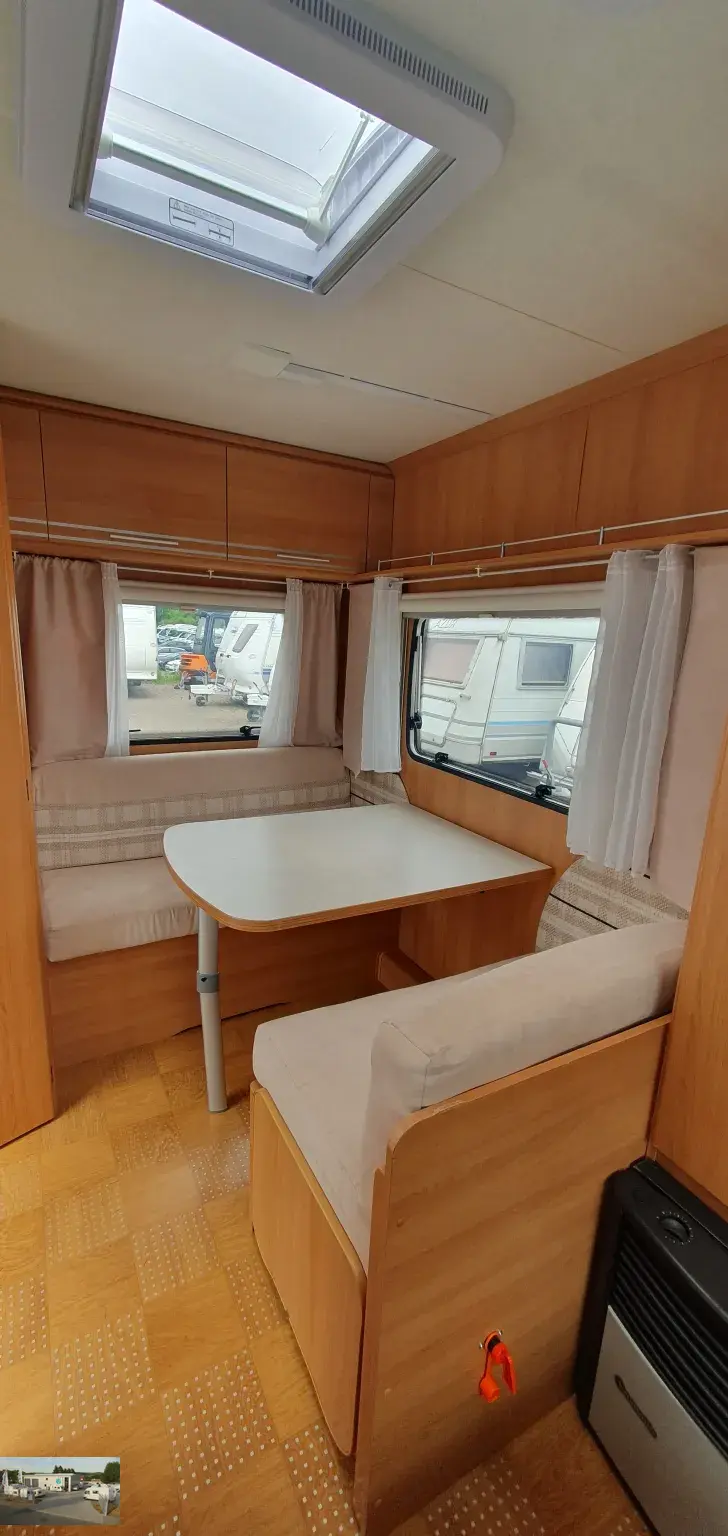 Fahrzeugbild Caravelair Emeraude 390 Nr. 67 - autom. Mover, Doppelb #8