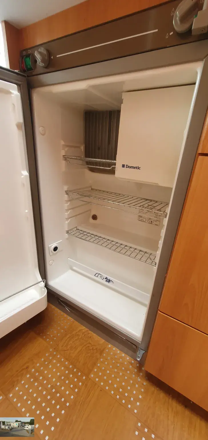 Fahrzeugbild Caravelair Emeraude 390 Nr. 67 - autom. Mover, Doppelb #12