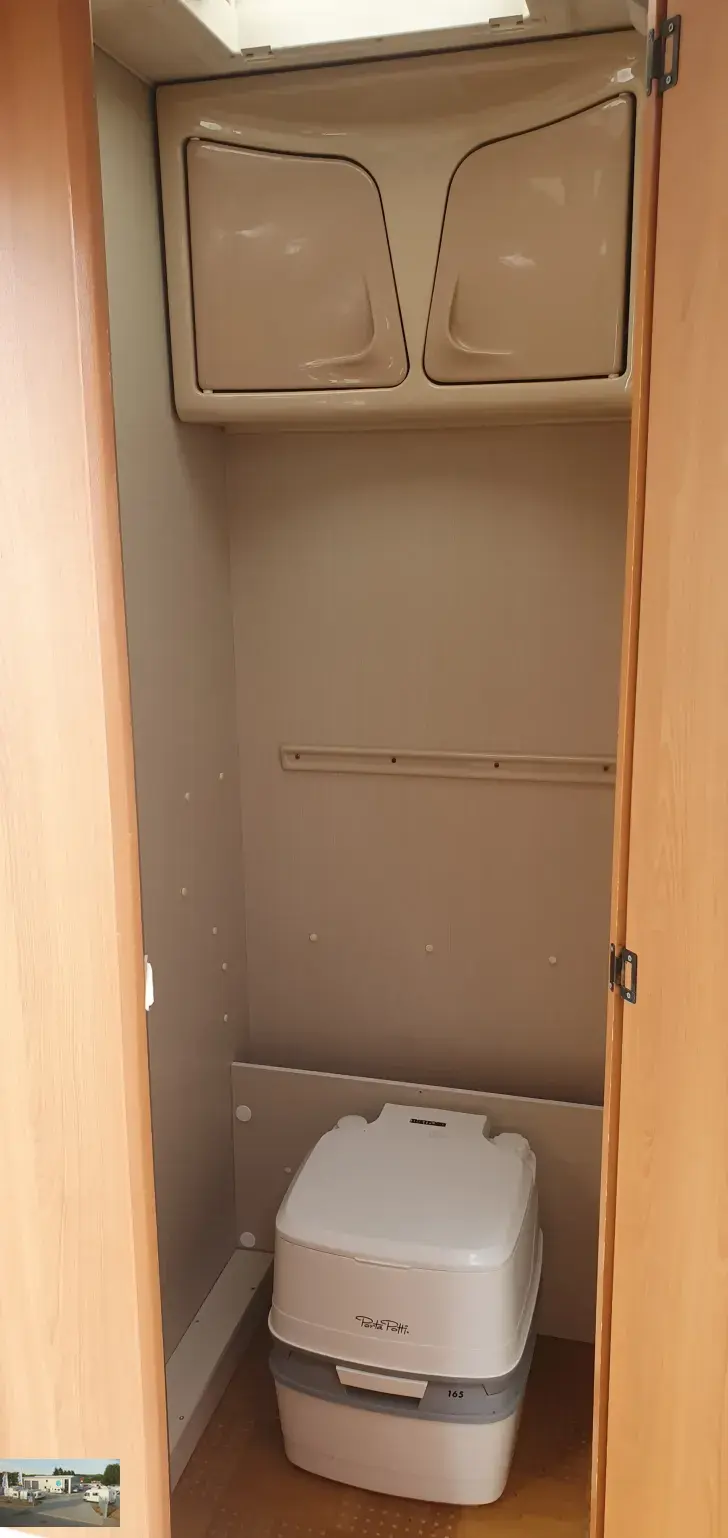 Fahrzeugbild Caravelair Emeraude 390 Nr. 67 - autom. Mover, Doppelb #23