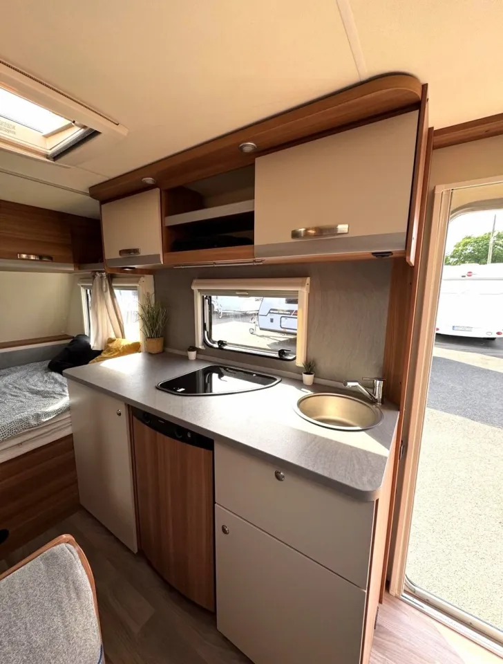 Fahrzeugbild Weinsberg CaraOne 420 QD #9