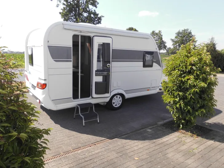 Fahrzeugbild Hobby De Luxe 400 SFe Guter Zustand, Top Ausstattung #7